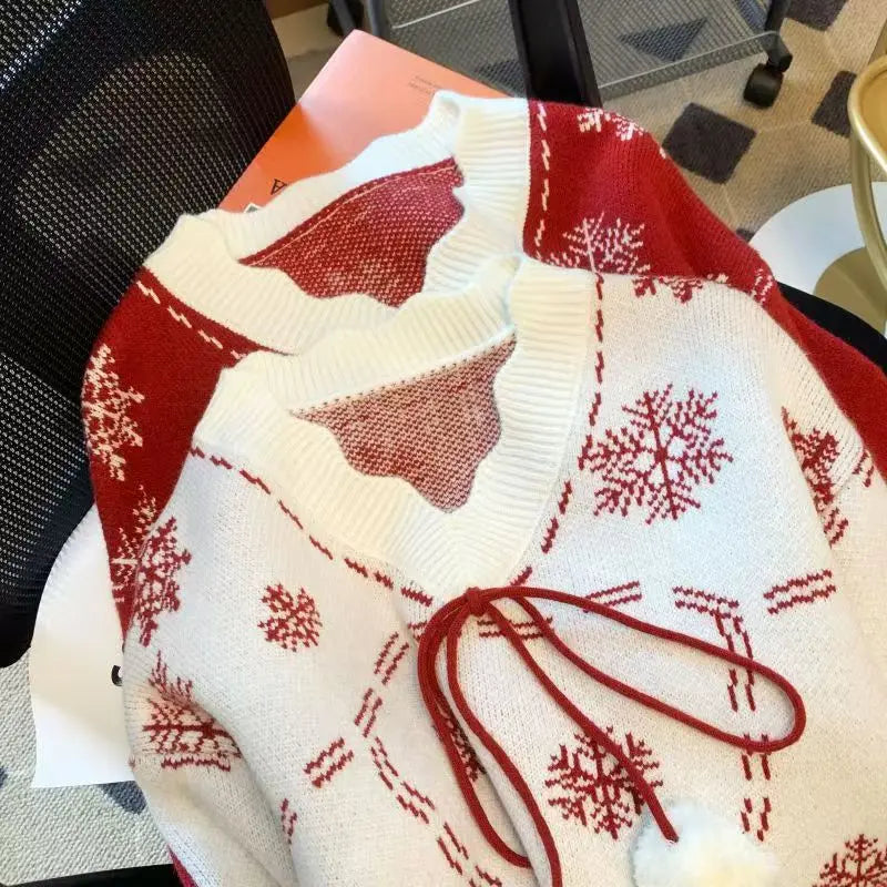 Molly - Christmas Snowflake Sweater